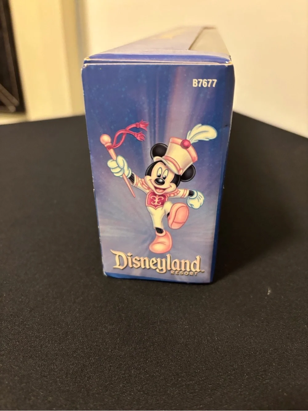 Hot Wheels Disney Disneyland Walt Disney World Semi Truck Diecast NIB
